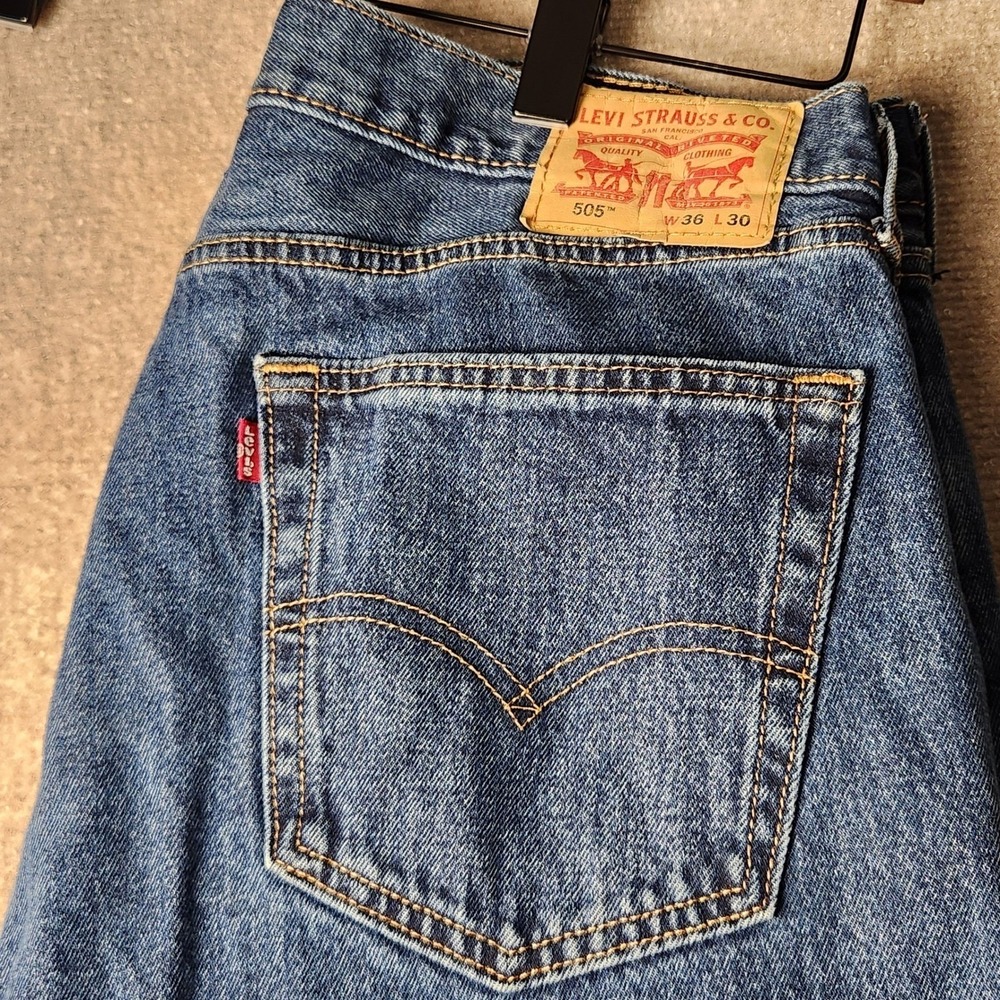 Levi's 505 Regular Fit Jeans Mens 36x30 Blue Excellent Straight Leg Denim